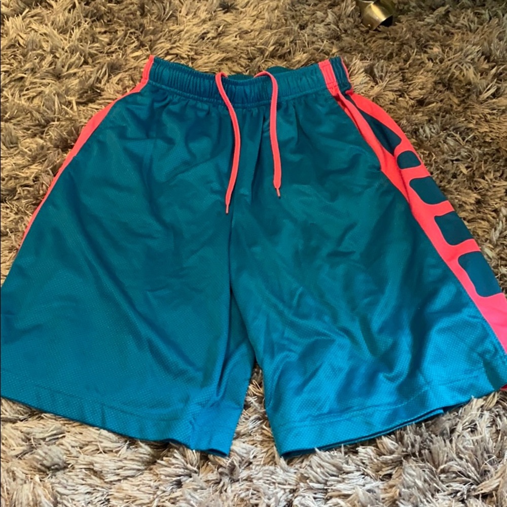 NIKE ELITE SHORTS